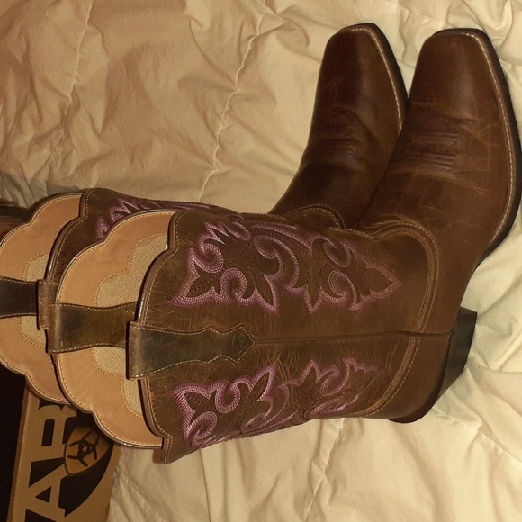 Women's Ariat western style boots size 10 - Picture 10 of 11